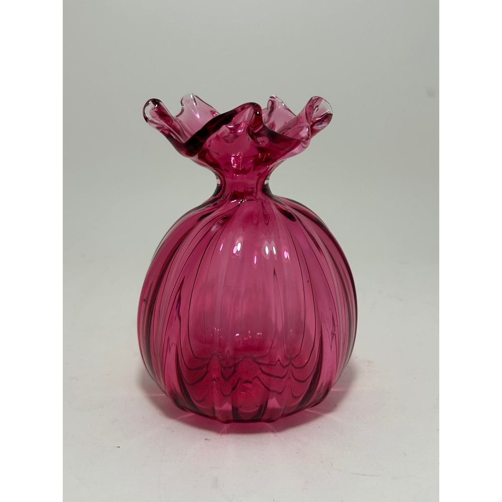 Vintage Cranberry Pink Hand Blown Art Glass Optic‎ Rib Ruffled Bud sack Vase